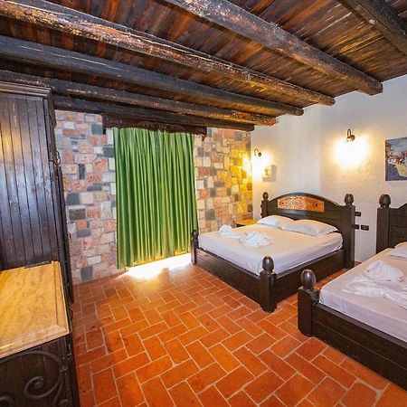 Hotel Sarajet E Pashait 1 Dhërmi 外观 照片