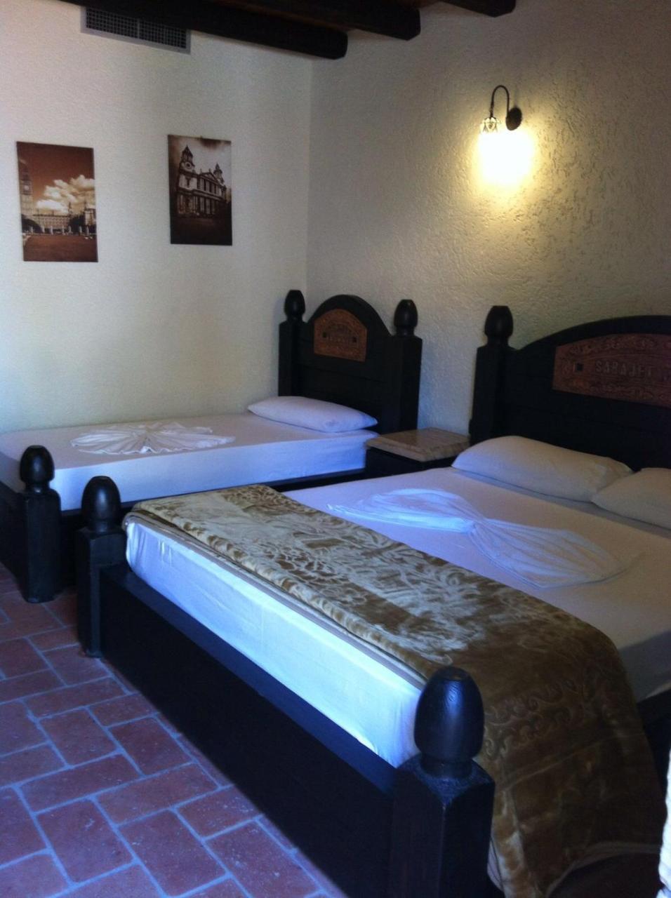 Hotel Sarajet E Pashait 1 Dhërmi 外观 照片